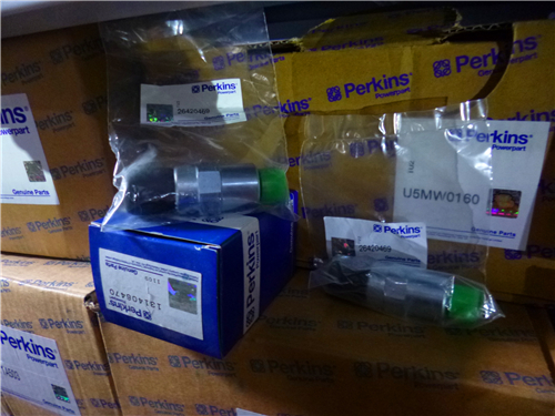 珀金斯1206E柴油機T410145柴油燃油泵、溫度感應(yīng)傳感器、燃料過濾器
