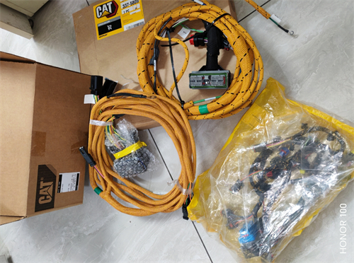 卡特彼勒挖掘機配件：幫助用戶及時發(fā)現(xiàn)并解決潛在問題